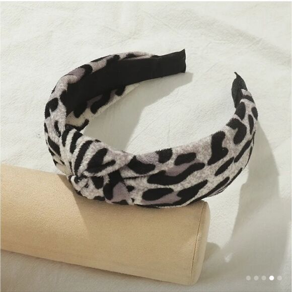 Leopard Print Velveteen Top Knot Headband - Picture 1 of 1